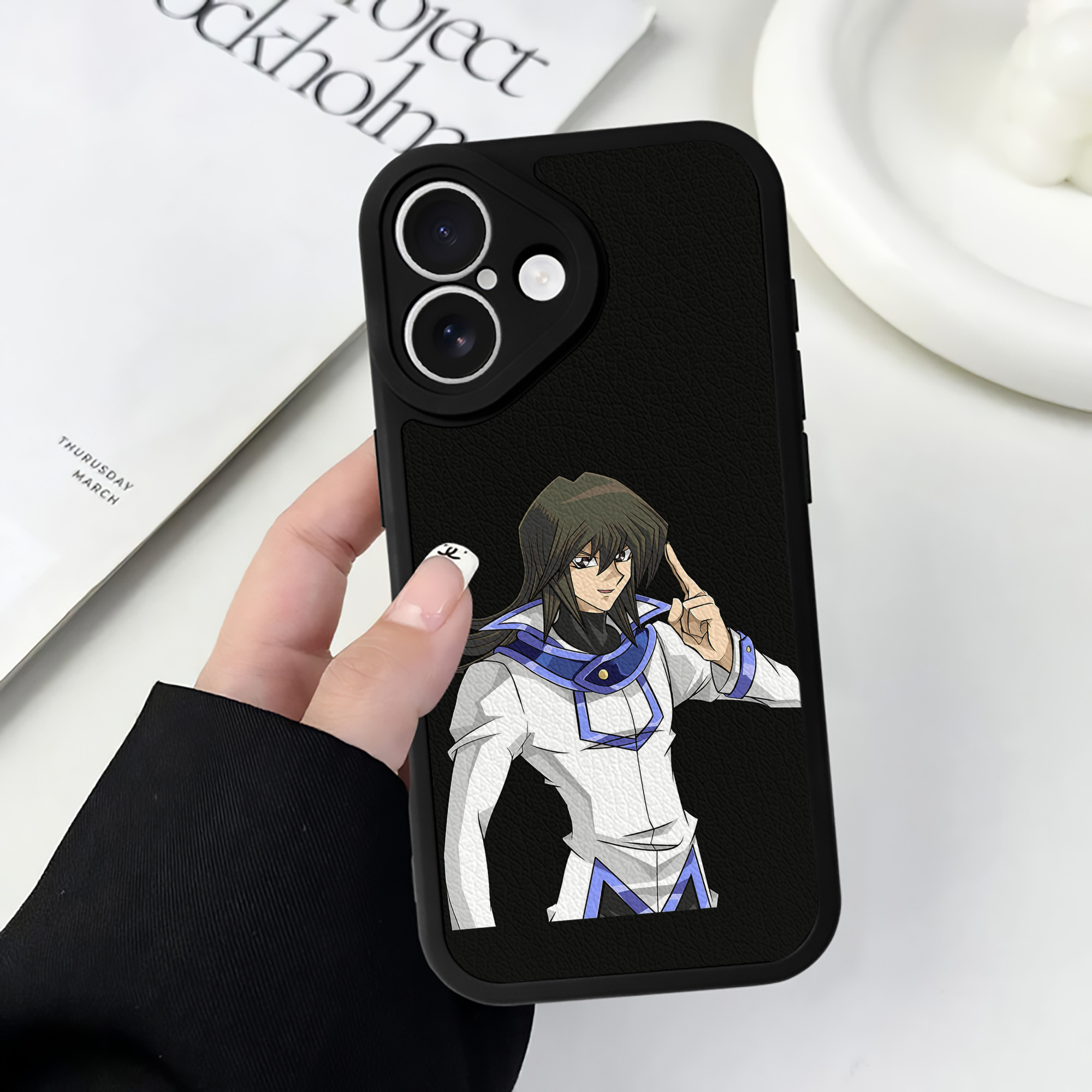遊☆戯☆王 Yu-Gi-Oh! 【iPhone 16シリーズ対応】シリコンスマホケース（レザー調） 材質：シリコン